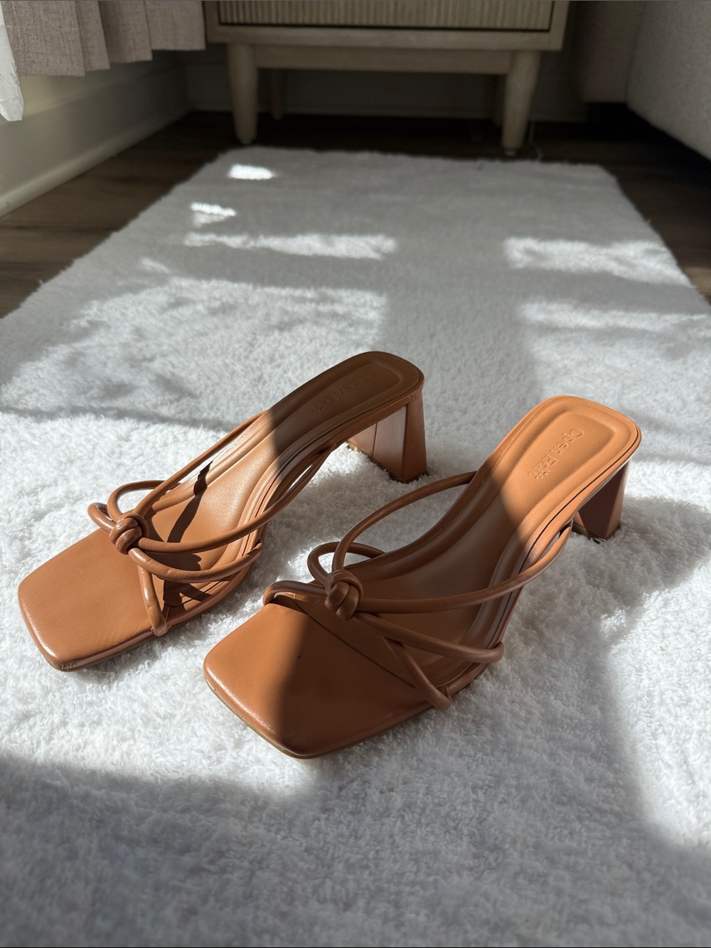 Knotted Strappy Block Heel Sandals - Tan